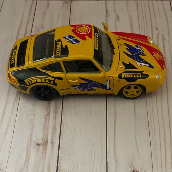 Porche Carrera 911 - Picture 2 of 11